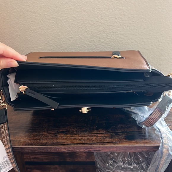 Adrienne Vittadini Wall Street Style Crossbody Purse - Picture 8 of 16